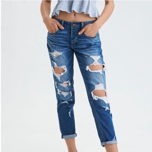 AMERICAN Eagle Ripped Tom Girl Button Fly Raw Hem Jeans 6 (2) - Picture 1 of 9